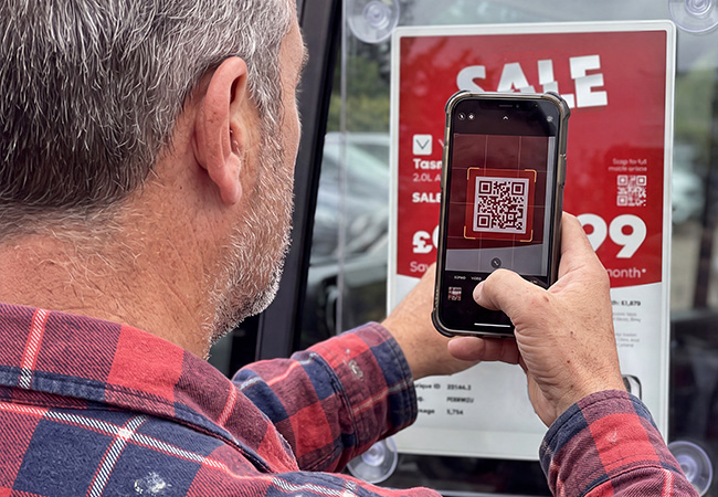 50 50 AutoTalker Digital Windscreen Pricing For Commercial Vehicle Forecourt